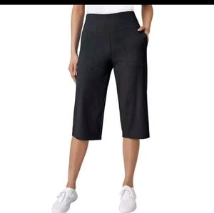 Mondetta Women's High-Rise Wide Leg Capri Pants, Black, Size S